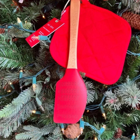 NEW Rae Dunn Measurements Spatula & Potholder SET -MERRY & BRIGHT on binder ring - Picture 7 of 11